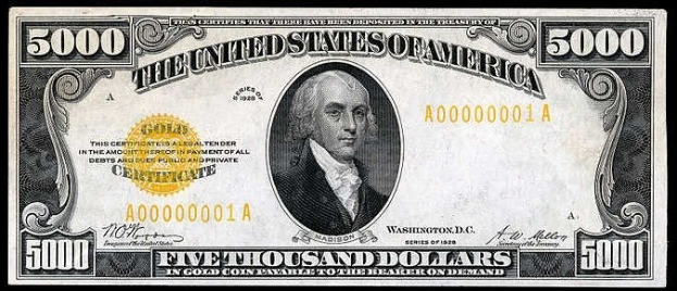 Ein schwarzer Hintergrund mit einer US-Fünfausenddollarnote mit einem Porträt von George Washington und fetter Schrift, die 'United States' und 'Five Thousand Dollars' liest.