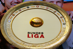 Harry Kane holt sich die 'Goldene Schütz' der Bundesliga, erzielt 36 Tore in einer Saison