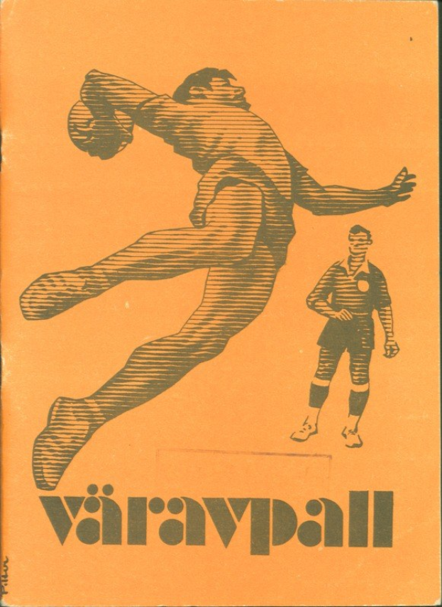 Buchumschlag mit einem Mann in Fußballausrüstung, der entschlossen einen Fußball kickt, betitelt mit "Värvall Football Programme".