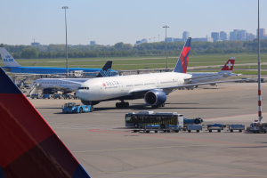 Delta Air Lines verlängert Vertrag mit LUG