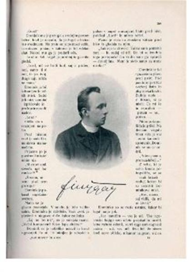 Ein Schwarz-Wei├č-Foto eines Mannes in Priestergewand, identifiziert als erster Bischof der Kirche des Heiligen Grabes, mit ernstem Gesichtsausdruck und gefalteten H├Ąnden, blickt konzentriert in die Ferne.