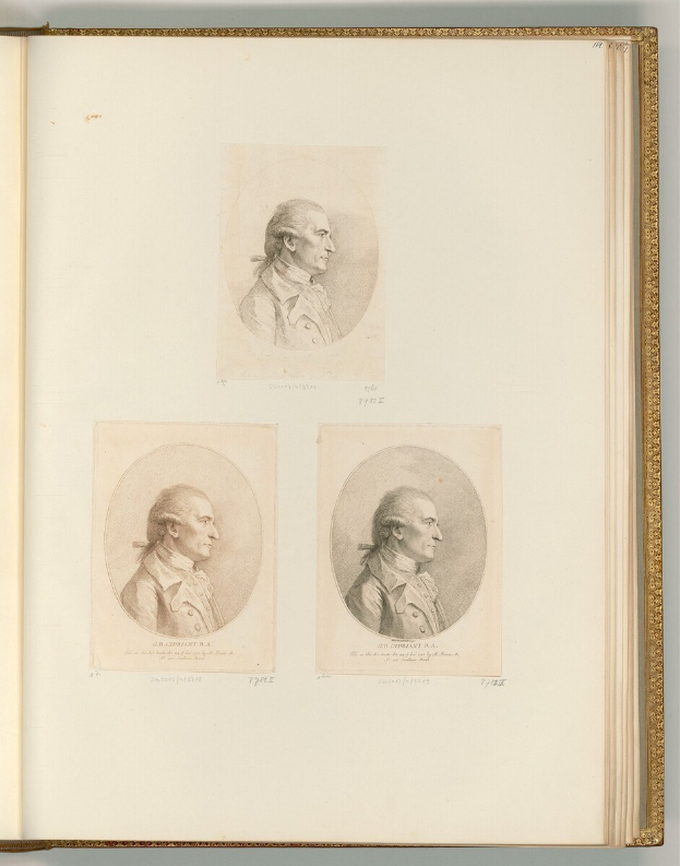 Offenes Buch mit drei detaillierten, lebensechten Porträts von George Washington, die dem Betrachter zugewandt sind, umgeben von sichtbarem Text auf den Seiten.